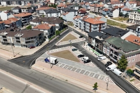 yeni-mahallede-11-sokakta-asfalt-ve-tretuvar-calismasi-tamamlandi.jpg