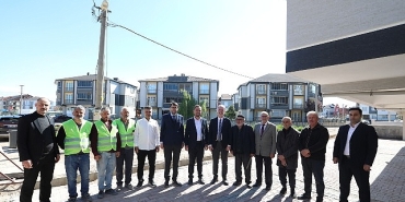 yeni-mahallede-11-sokakta-tretuvar-calismasi-suruyor.jpg