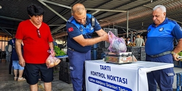 yenisehir-belediyesi-semt-pazarlarinda-denetimlerini-surduruyor.jpg