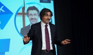 ziraat-bankasi-genel-mudurunden-girisimcilik-dersi-PTf1YClY.jpg
